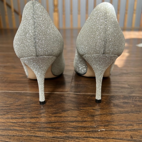 NIB Manolo Blahnik BB Pump in Silver 36.5 - Picture 3 of 6